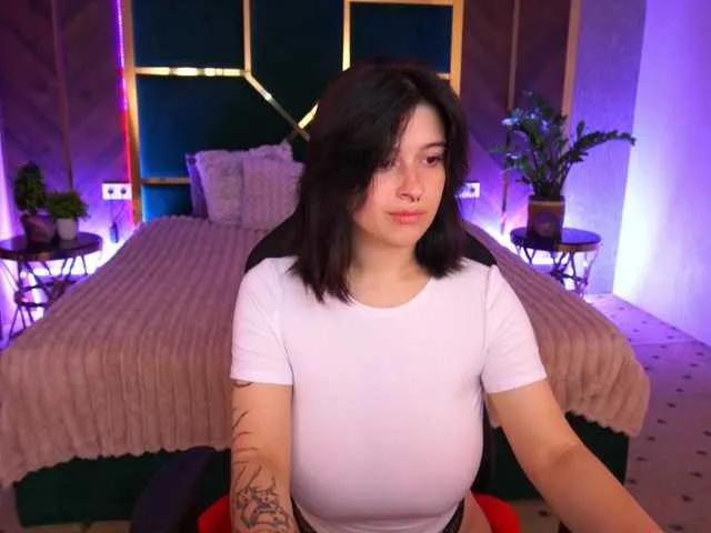 MikiiKiwi on BongaCams 