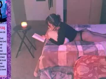 3shycat3 — Sunday morning. Cum relax! Tip to get my attention. ^;..;^ #transgirl #sexyvoice [898 tokens left]