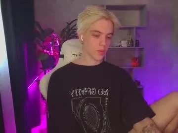 abslut — GOAL: CUMSHOW [984 tokens remaining] Welcome im Fall Season^^ #bigcock #twink #young #gay #18