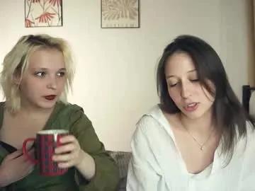 adahbuggie — Goal 1 : Jenny show outfit (11 tokens remaining) Join first day blonde & brunette Vibes