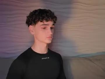 adam_21cm on Chaturbate 