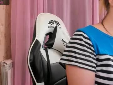 anabelmelody — Goal: I will tease you #cute #new #c2c #feet  #pregnant - Next Goal: 