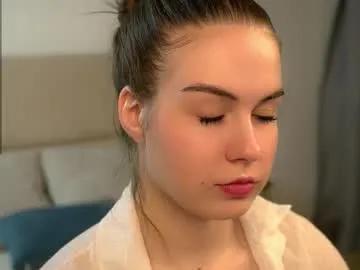 angelesryther — GOAL: suck 2 finger<3 [22 tokens remaining]  I'm new here and want to make new acquaintances #new #teen #braces #young #lovense