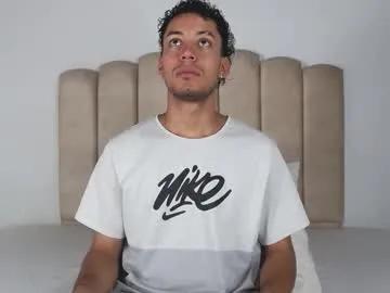 aroncooper1 — dick hard [50 tokens left]