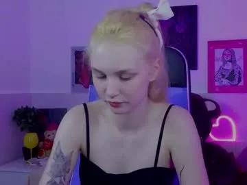 avadaviis on Chaturbate 
