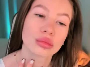 cammila_cute — GOAL: Suck finger like ur dick [22 tokens remaining]           #nonude #shy #new #daddysgirl #feet