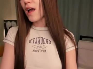 chloeees420 — GOAL: Oil show? [47 tokens left] #skinny #smalltits #anal #feet #flexible