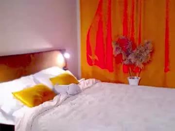 elza_rose — GOAL: hand bra [333 tokens remaining] Welcome to my room! #cute #tiny #pvt #18