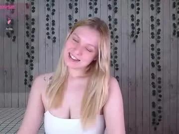 emiliaduchess — hand bra  [194 tokens left] #new #teen #bigboobs #lovense #blonde