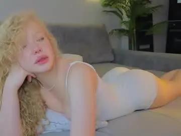 emily_shepard — GOAL: show off talent  hi happy to see you my name is Emily i'm new here! #asian #18 #hairy #german #blonde