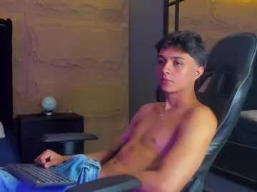 ethanlowell — Let's get to know each other...Getting hot & I want fun! #new #latino #lovense #young #bigcock