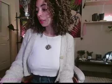 gunzinrose — pop a zyn and chill wit me   Fav pattern is 200  pvts are open  - Goal: bobbies out #bigboobs #ebony #fit #natural