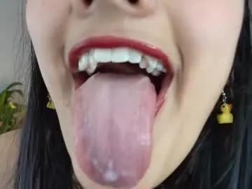 hinata_21_ — GOAL: oilinbody [207 tokens remaining] i am back !!! #feet #french #ahegao #submissive #saliva