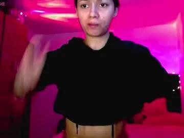 holy_juli2 — shoow bobbs [71 tokens left] lets have some fun together :) #feet #daddy #natural  #latina #lovense