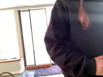 intothewoodswego — GOOFY GUYS ONLY :) Currently packing my things during a break up. He's taking away the car and mad I'm using 