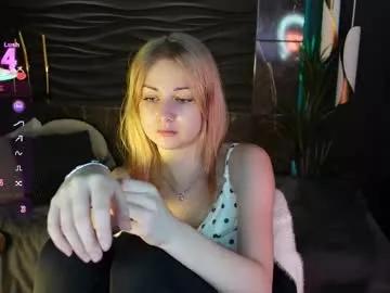 jessie_cuti — Hello! I want to drive u crazy:P #nonude #blonde #c2c #daddy #18 [147 tokens remaining]