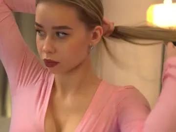 jjennnyy on Chaturbate 