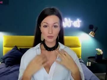 joannelson — unzip my top [61 tokens left] classy and elegant, some magic feelings await yous here  #new #milf #natural #bigass #shy