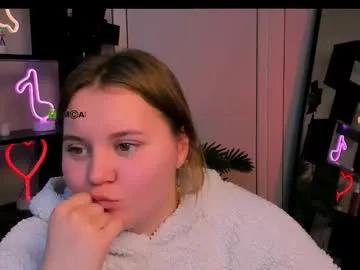 karolina_vendi — Let's choose music for our stream [598 tokens remaining]