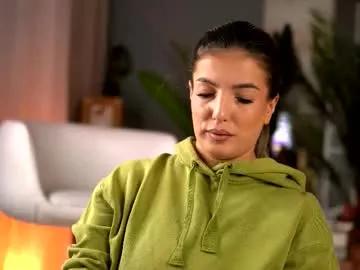 kellymathews on Chaturbate 