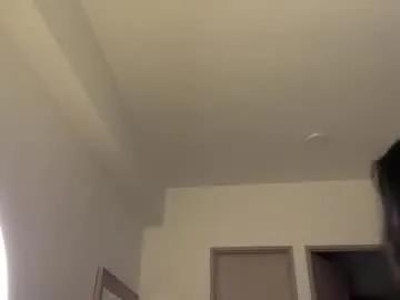 latinella — oil body show+squirt  #cum #hairypussy #squirt #latina [7865 tokens remaining]