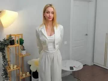 lili_miu — GOAL:  Eye contact with Lili and first kiss  ~ #New #18 #teen #shy #young  [14 tokens remaining]