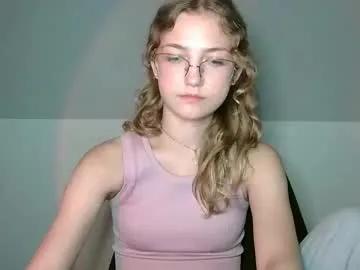 lily_tayberry on Chaturbate 