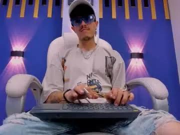 luis_as — Exercises with a hard cock #master #straight #muscle #daddy #cum  [150 tokens remaining]