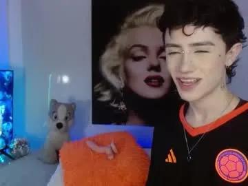 maxiy_001 — GOAL: CUM SHOW [999 tokens remaining] cum #dance #ass #colombian #latino #gay #18