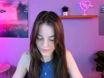 mia_starrr_ — GOAL: show a funny face [111 tokens remaining] Welcome to my room! #new #18 #cute #young #brunette