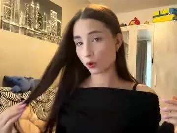 minhblomme — Goal: Handbra <3: Hi, I'm #new here  #shy #cute #18 #teen [34 tokens remaining]