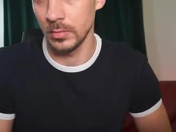 mrgreeneyes01 on Chaturbate 