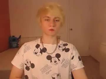 oliver_sweet_ — GOAL: cum cum cum [2400 tokens remaining] Welcome to my room! #21 #teen #young #smoke #twink