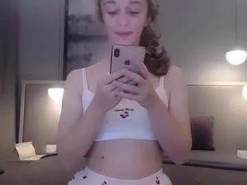 Avatar of shy_schoolgirl_