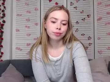 sofia_here — masturbate pussy #squirt #daddy #blonde #anal #lovense [0 tokens remaining]