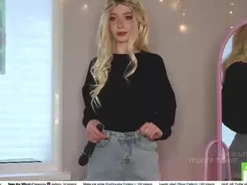 sweetuniporn on Chaturbate 