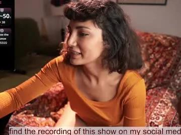 venus_in_jeans — hello!  tip 999 for 6 min of toy control [49 tokens remaining]