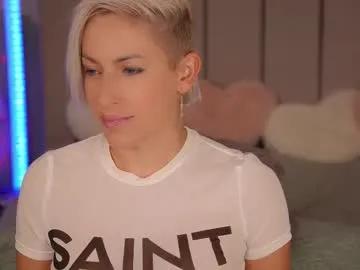 Avatar of vickysecret96