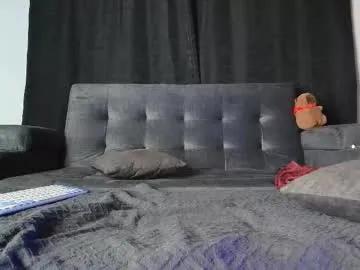 yungelitamor_ — GOAL: BLOWJOBTITJOB () [102 tokens remaining] Take off my clothes, i