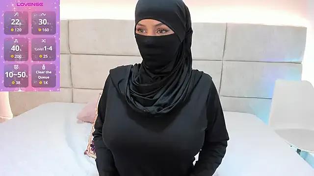 _Nadiaa — Click your nipples with tweezers