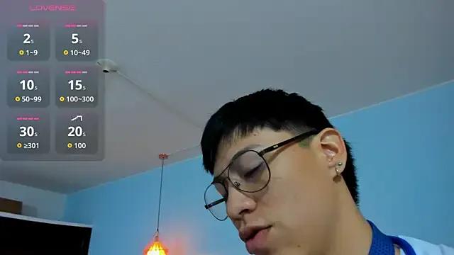 Abraham_horny18 on StripChat 