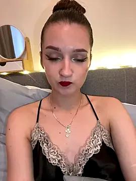 Avatar of AdelinaEmber