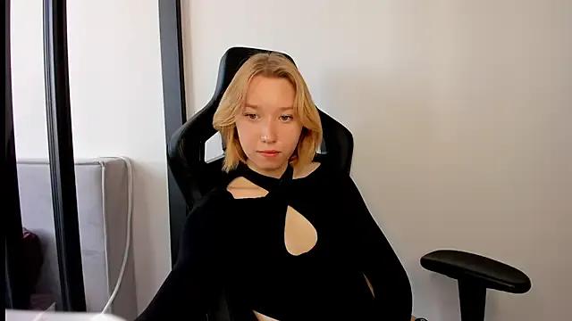 Agatha_May — Show tongue + eye contact 