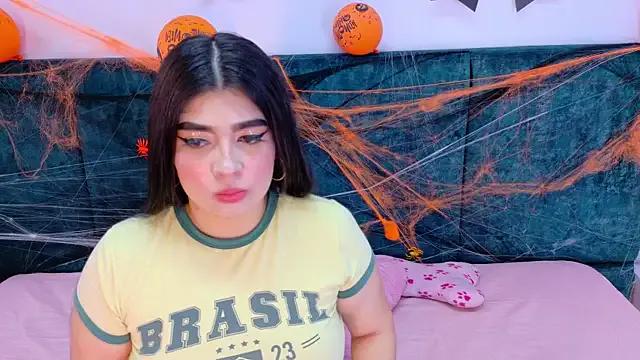 AgathaLynx on StripChat 