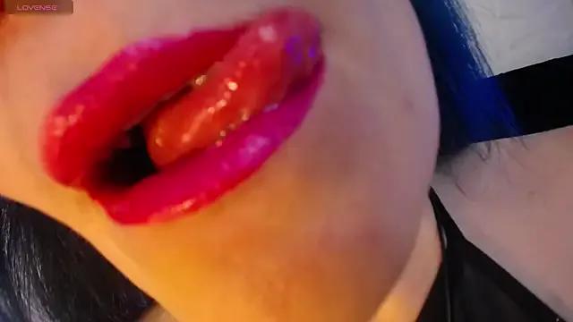 alicia_moom — spanking   x 5