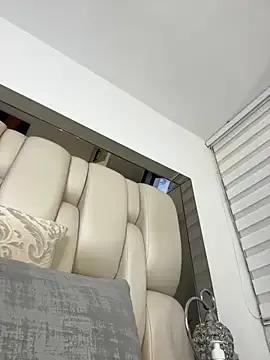 ALISSON_FOXXX1 — fingers in ass+ spanks