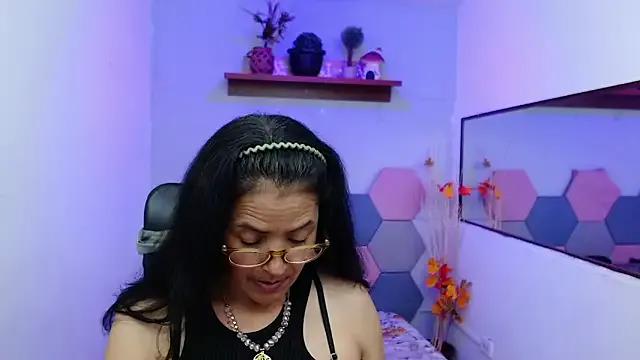 AmandaPeet on StripChat 