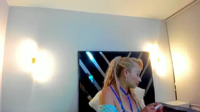 AnastasiaTaylor_ on StripChat 