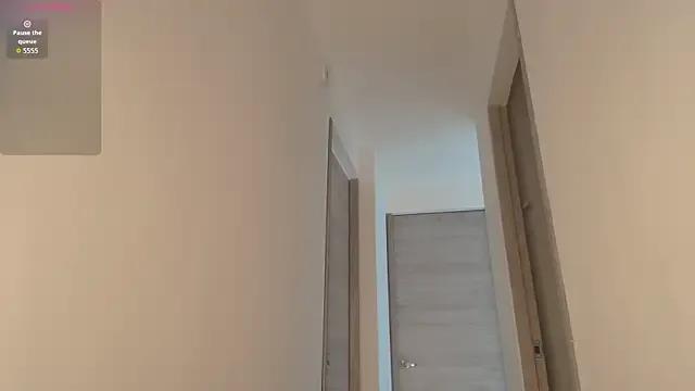 AngelinaRoss_ — Oil on my big ass + spank