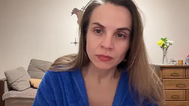 AnnieLove7722 — Freechat on StripChat